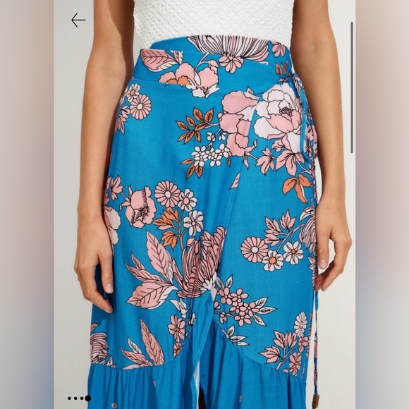 Maaji Autumn Convertible Maxi Skirt in the "Floret" floral print. - Picture 5 of 13